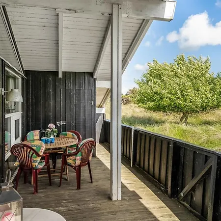 Anthonia - 1-6km From The Sea By Interhome *